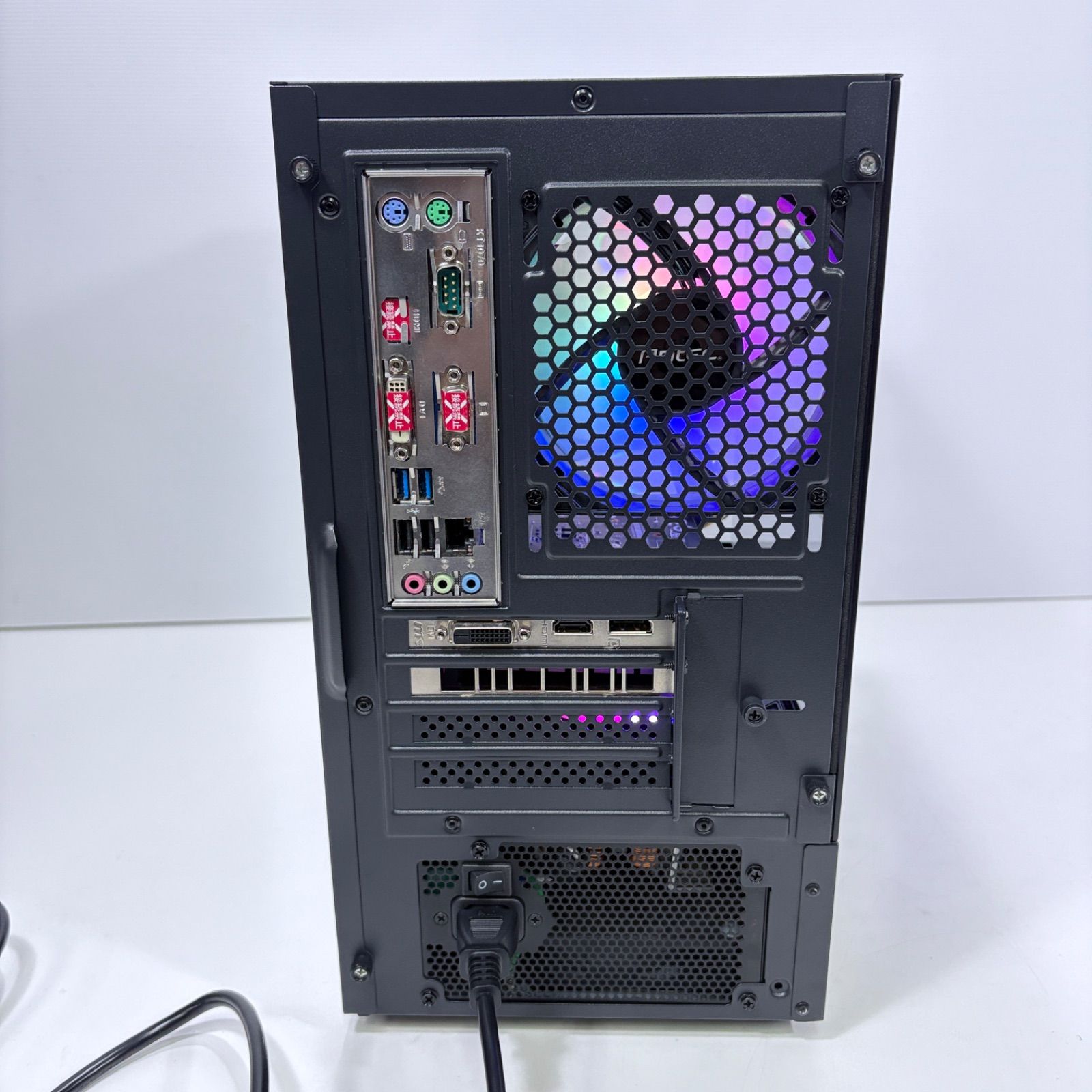 自作ゲーミングPC Core i7 9700F GTX1660super 16GB SSD512GB 自作ゲーミングPC Core i7 9700F GTX1660super 16GB SSD512GB