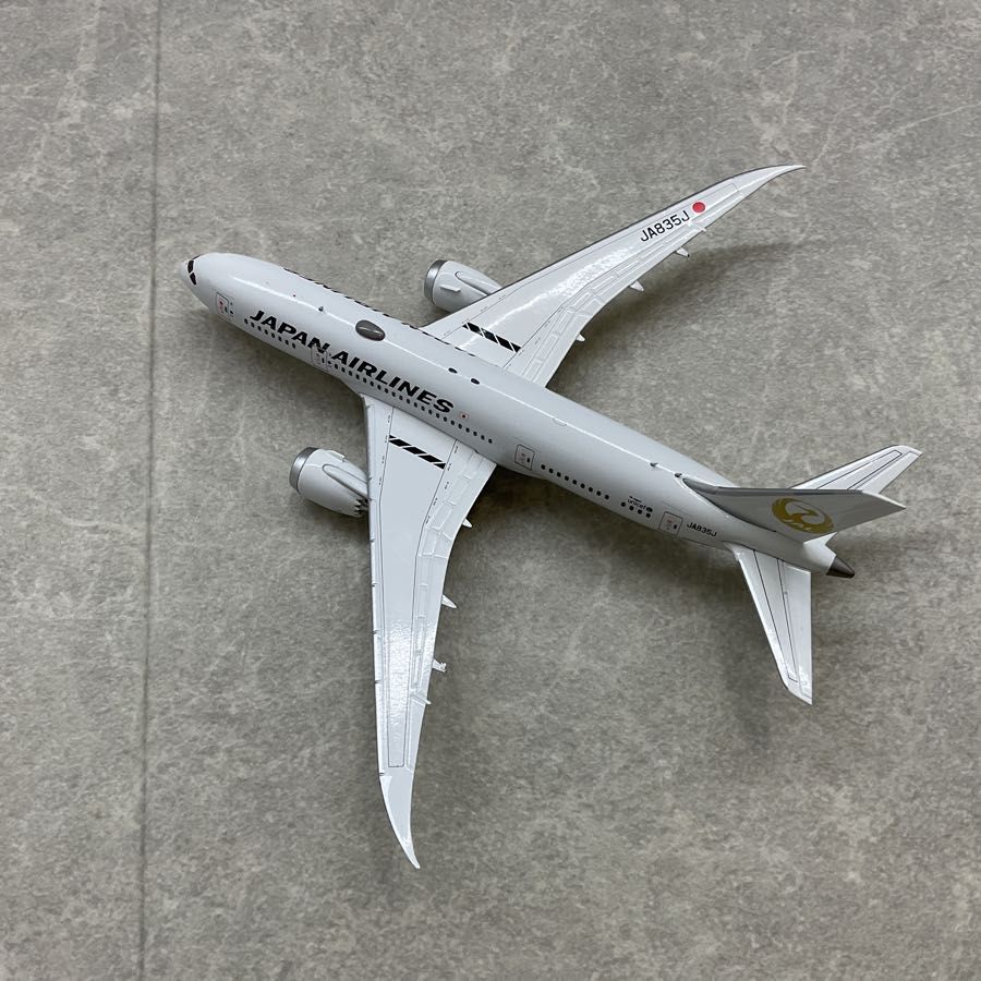 JA835J