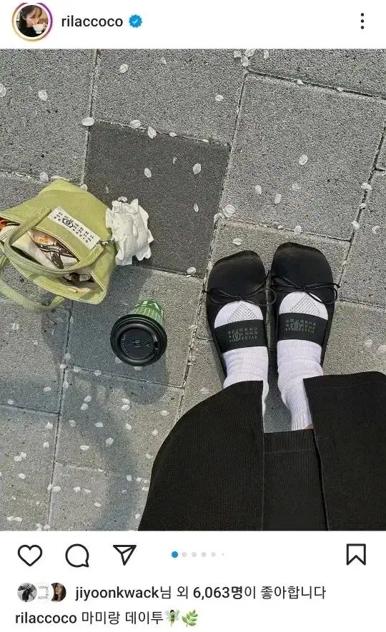 希少　メゾンマルジェラ　足袋　バレエシューズ　フラット　パンプス　36 1/2 専用】メゾンマルジェラ 足袋バレエ 36 1/2 黒 - メルカリ