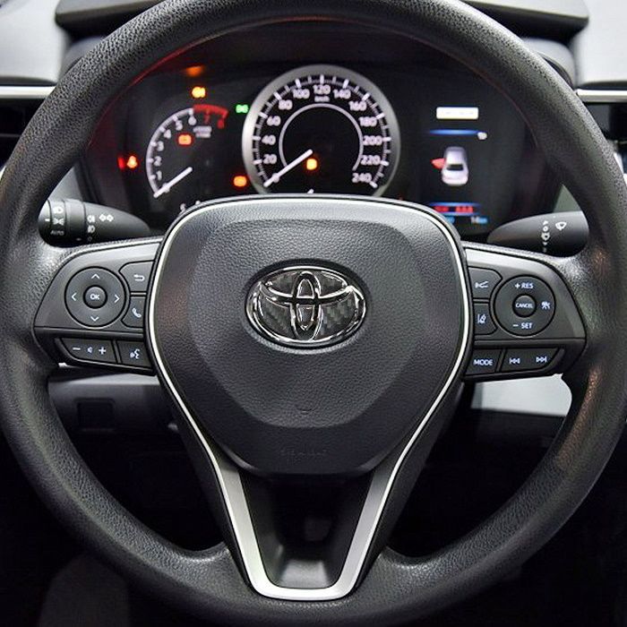 トヨタ ステアリング エンブレム ステッカー 全3色 3Dタイプ レッド ブルー カーボン ハンドル ハイブリッド シール TOYOTA ステアリング エンブレム リアルカーボン【カー用品のお店BeeTech】カスタマイズ 車用品 カーインテリア ドレスアップ - メルカリ