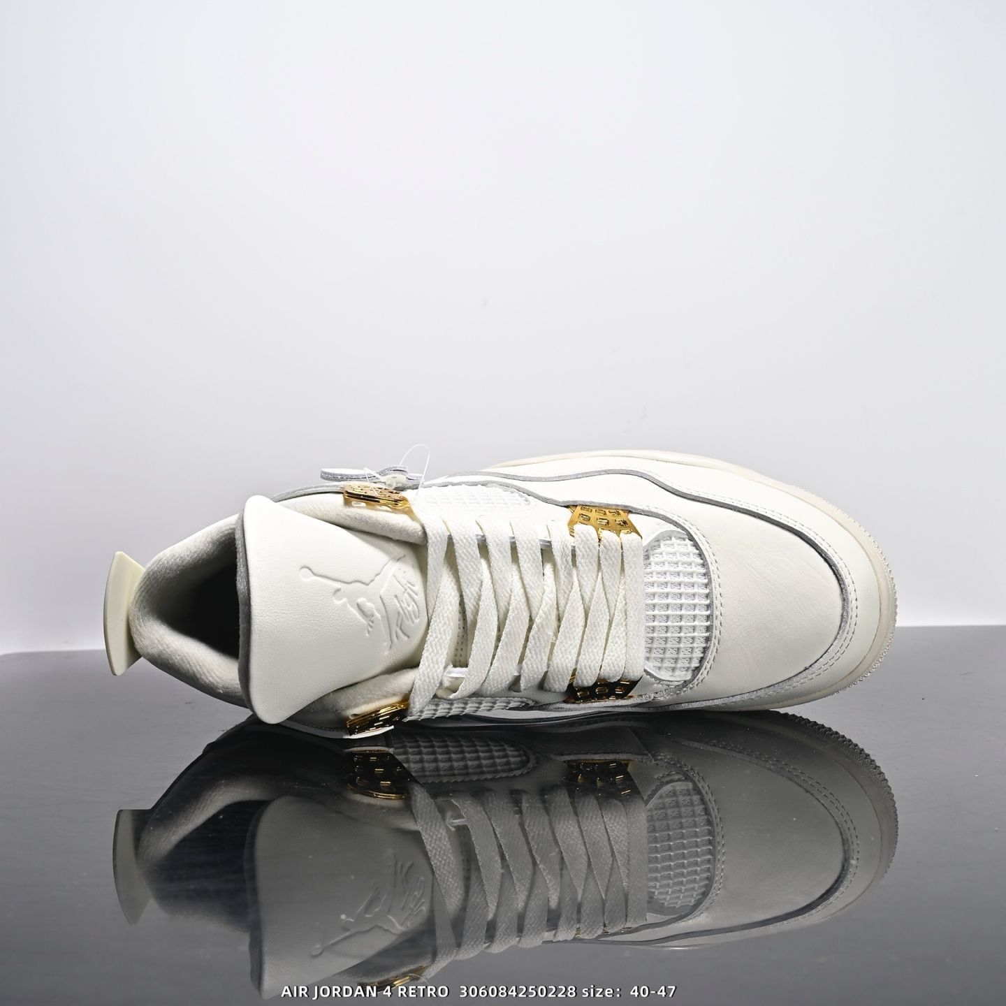 ナイキ ウィメンズ エアジョーダン4 レトロ 