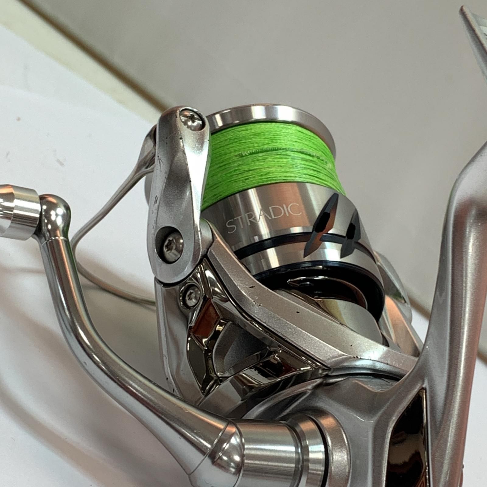 SHIMANO - ★★SHIMANO シマノ 23ストラディック C3000XG キズ ゴメクサスハンドル　※純正なし 045867 SHIMANO シマノ 23ストラディック C3000XG キズ ゴメクサス