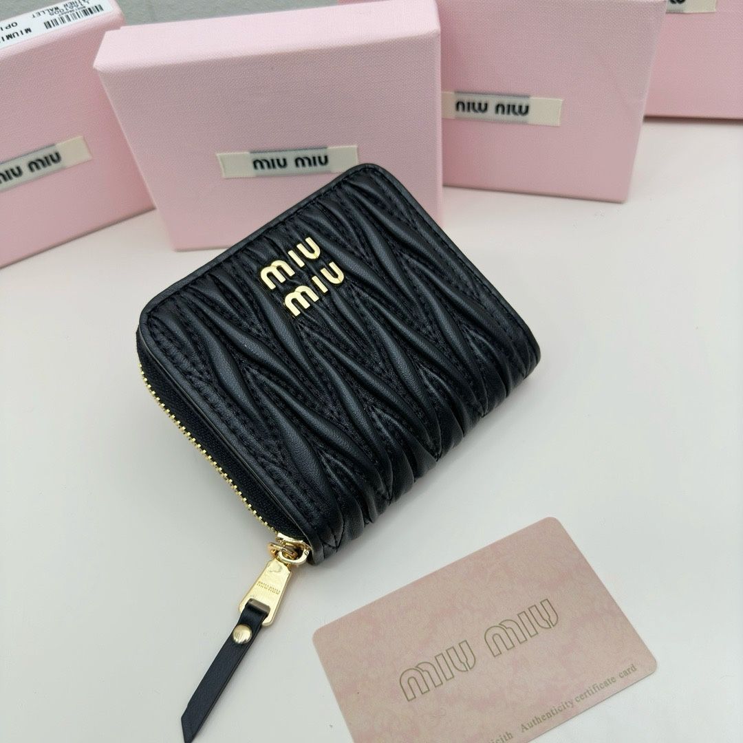 新品✨ MIU MIU ミュウミュウ 小銭入れ コインケース マテラッセ ミニ ...