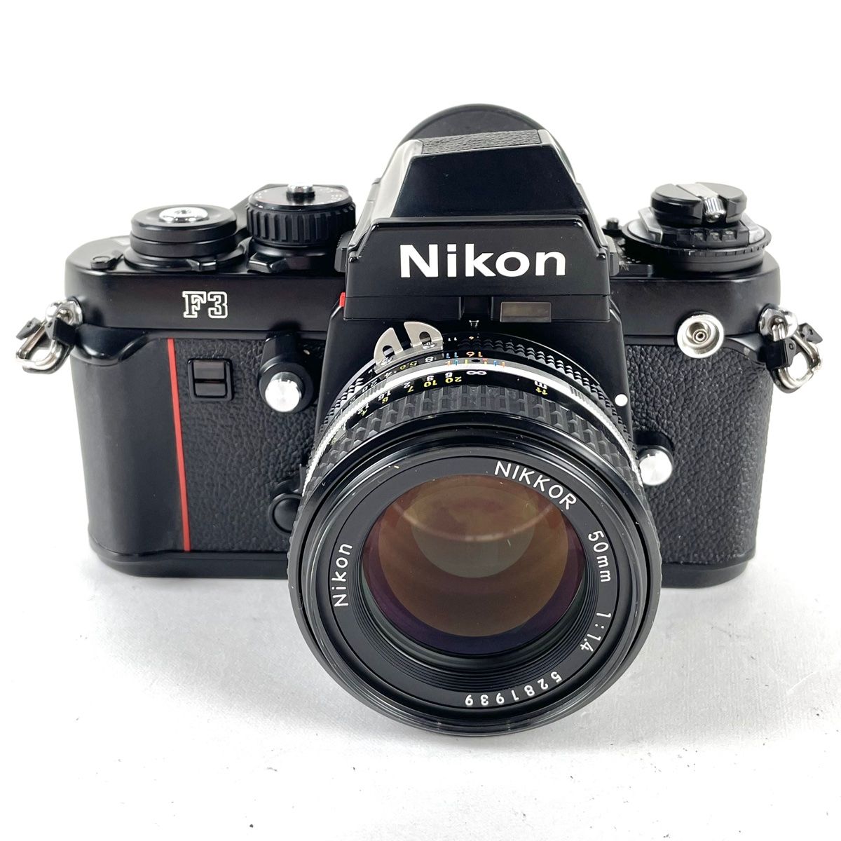 ニコン Nikon F3 アイレベル + Ai-S NIKKOR 50mm F1.4 フィルム