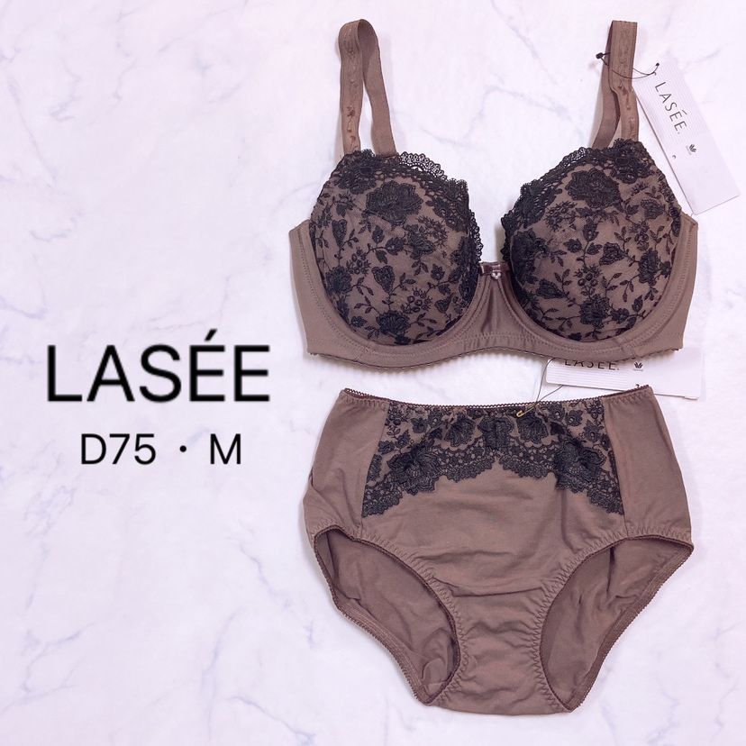 最終値下げワコール　ラゼ　D75　Mサイズ　セットアップ 最終処分 ワコール ラゼ D75 Mサイズ セットアップ - メルカリ