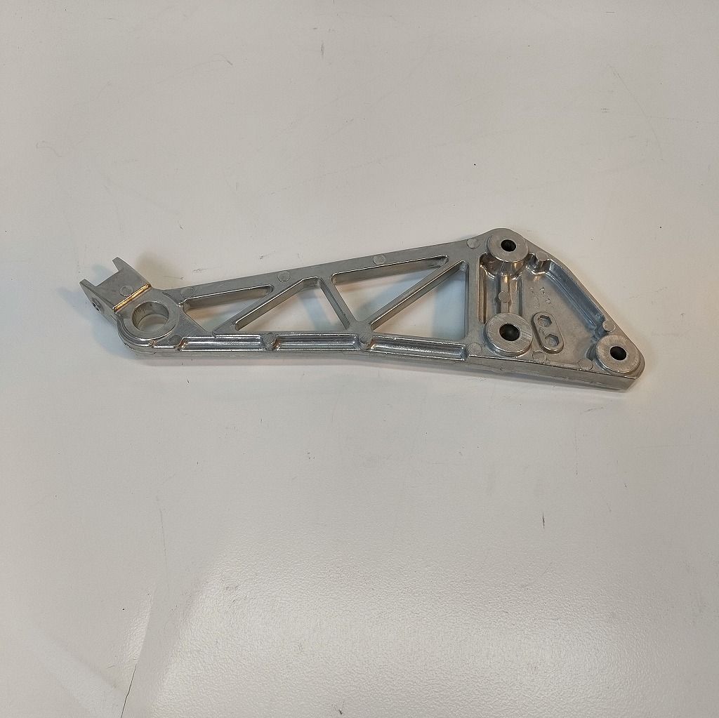 GB250 MC10 ステップホルダー左 50750-KL8-505 ホンダ純正