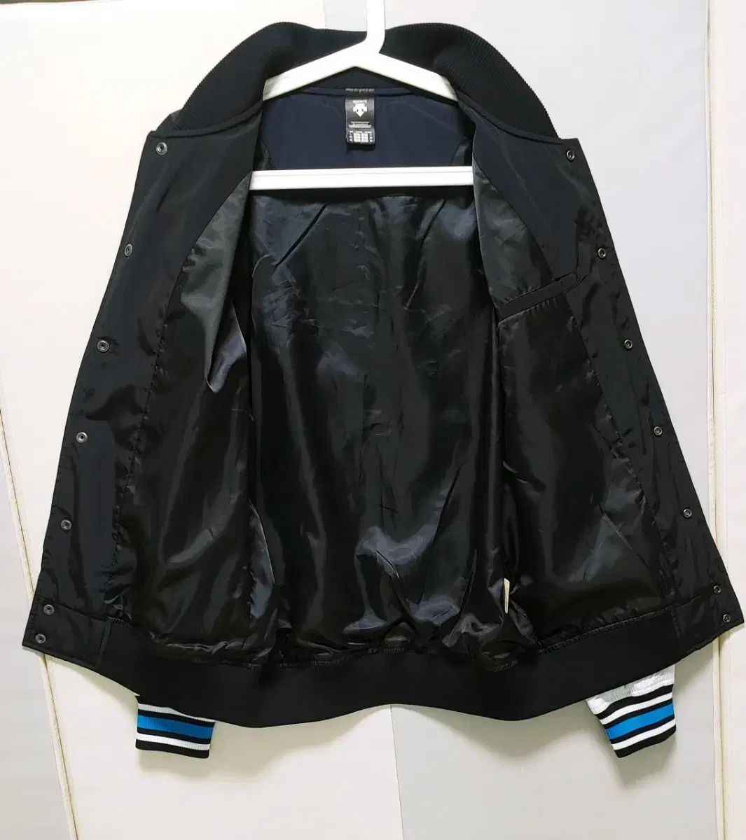 デサント₍DESCENTE