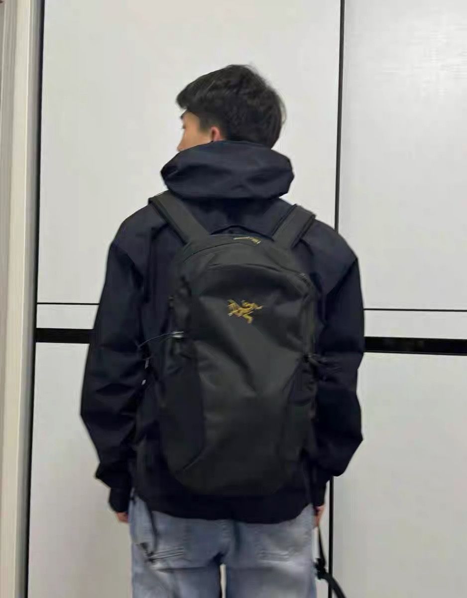 新品 アークテリクス ARC'TERYX アウトドア コンピューター バックパック ショルダーバッグ マンティス 26Ｌ