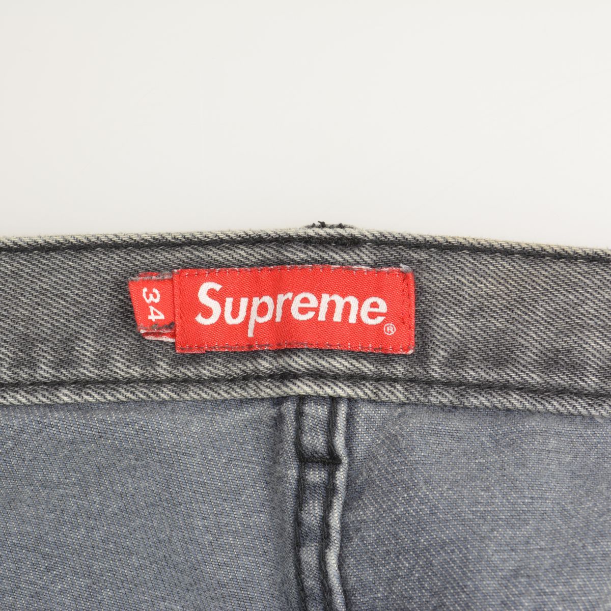 SUPREME】Regular Jeanデニムパンツ - メルカリ