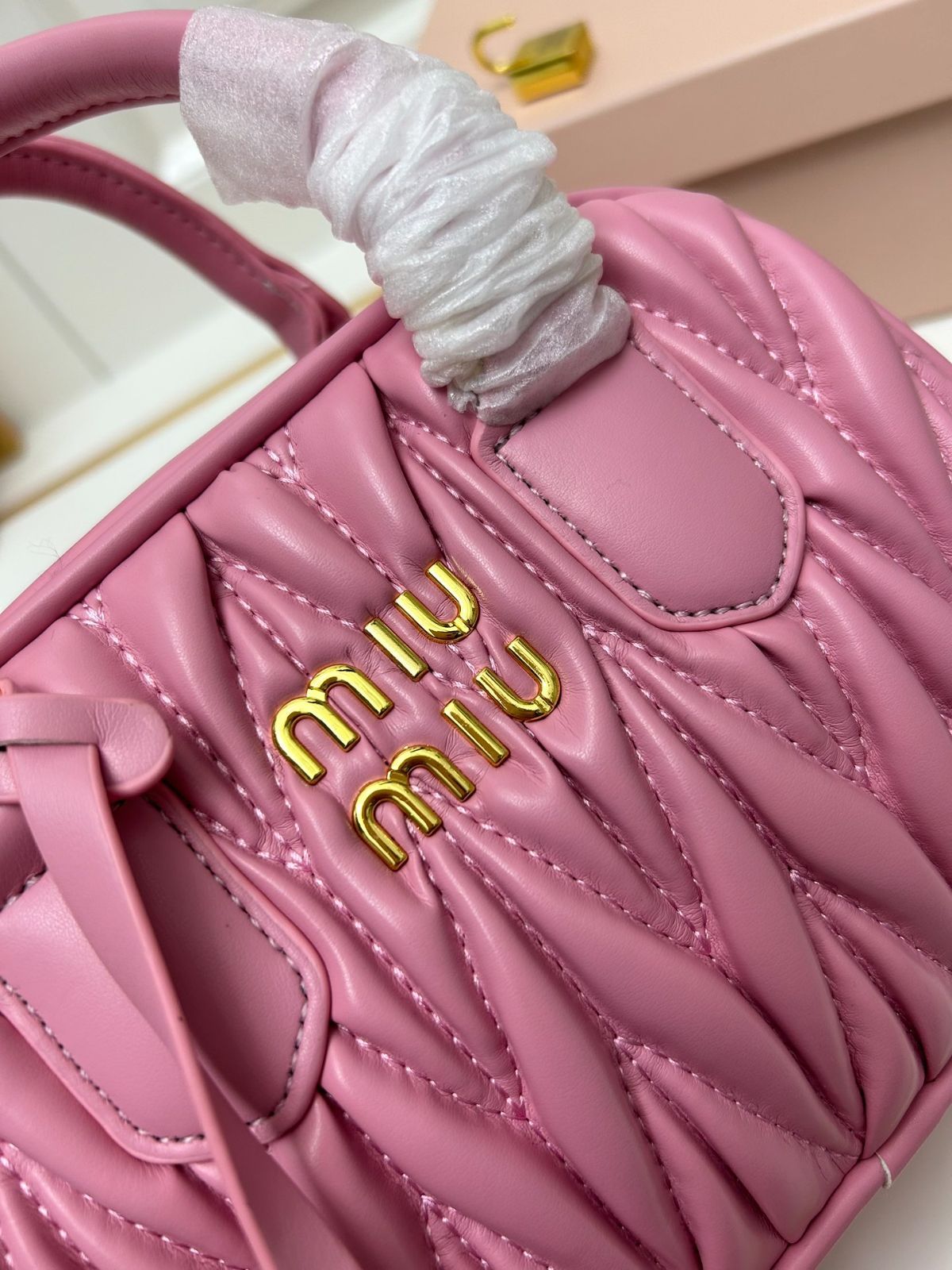 MIU MIU ミュウミュウ ショルダーバッグ ハンドバッグ 20cm