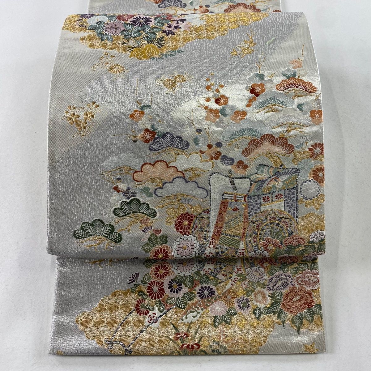 【未使用】銀糸の袋帯　御所車　牡丹 袋帯 美品 名品 牡丹 御所車 金銀糸 綴れ 青灰色 お太鼓柄 正絹