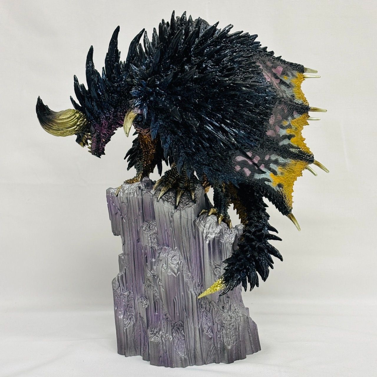 モンスターハンター 歴戦王 ネルギガンテ カプコンフィギュア