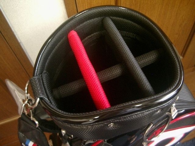 合皮×エナメル素材