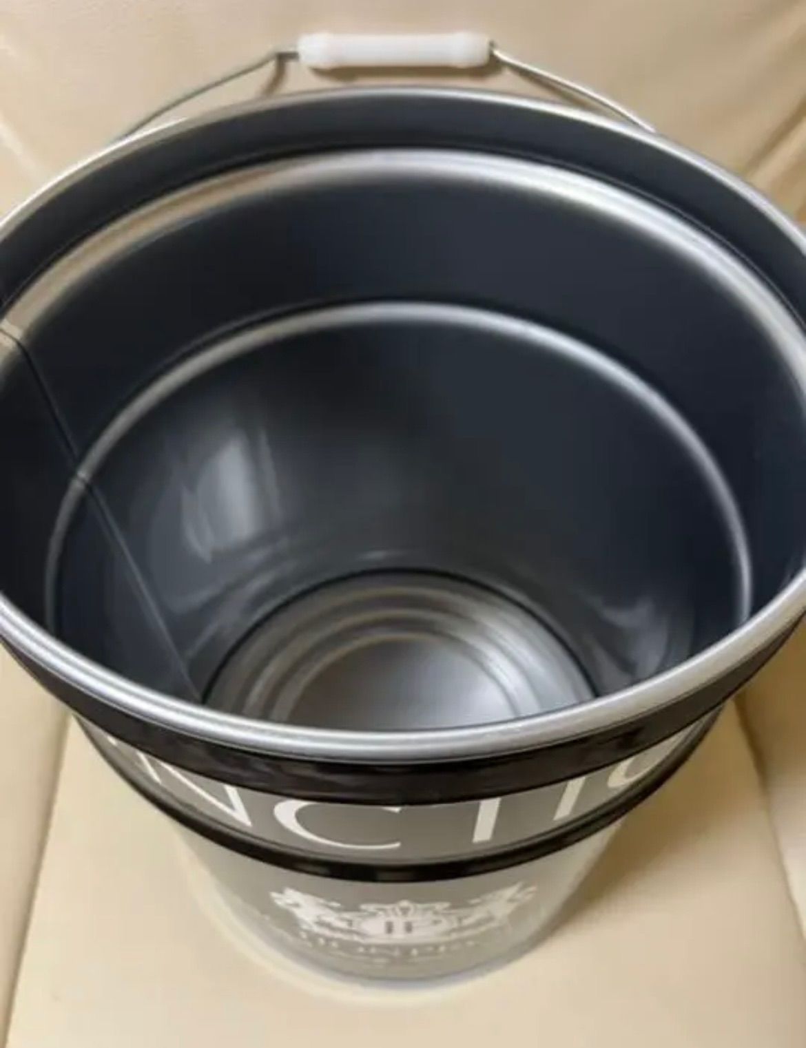 新商品！　ペール缶チェアー　本物　ジャンクションプロデュース 新商品！ 送料込み！ ペール缶チェアー 本物 ジャンクション