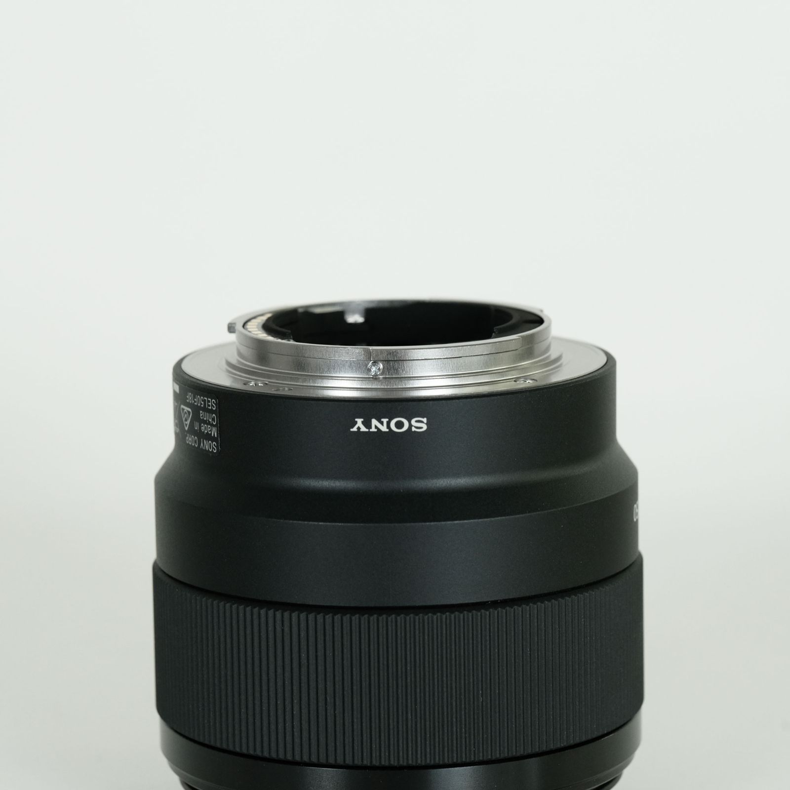 SEL50F18F |