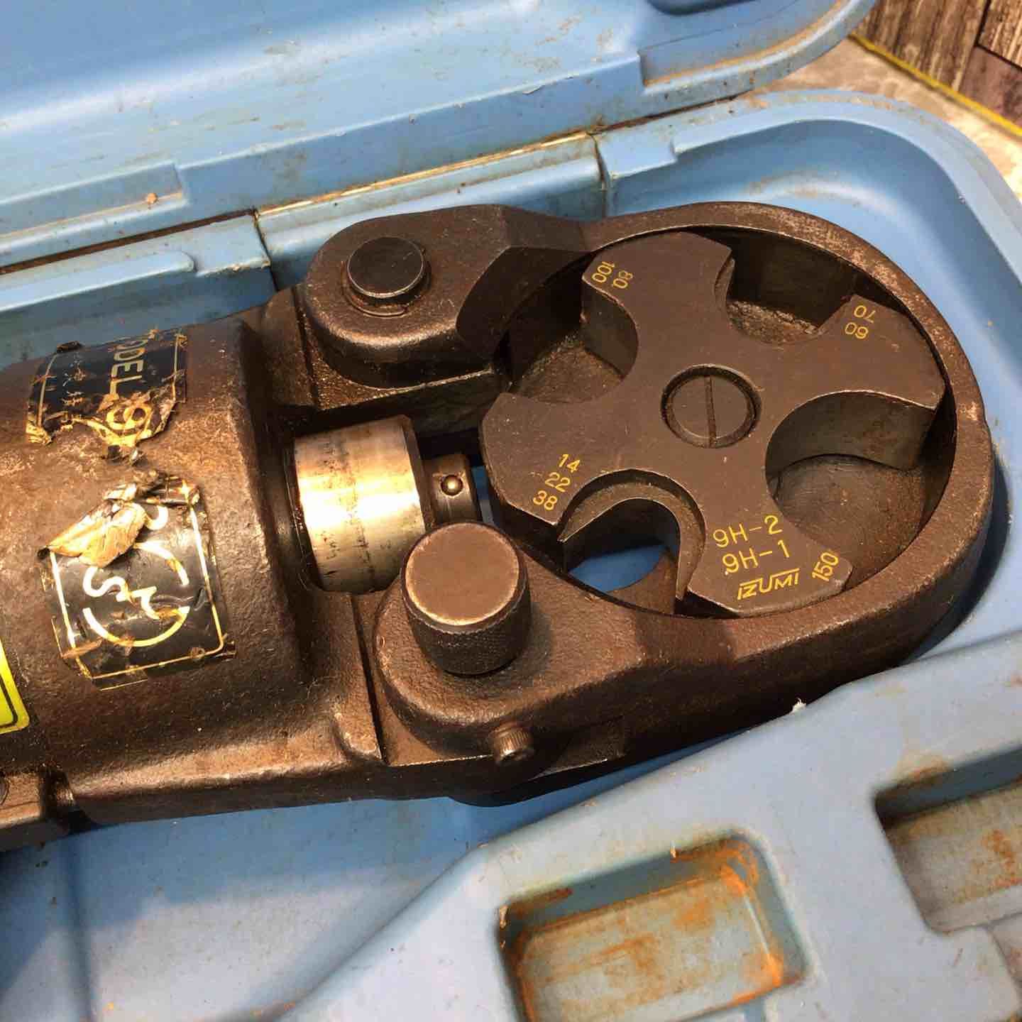 ☆泉精器(IZUMI) 手動油圧式圧着工具 9H-2【八潮店】 【公式通販】