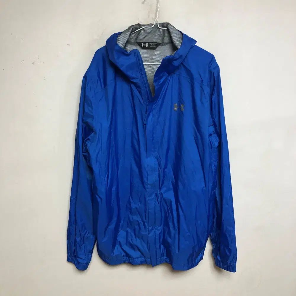 【雷市場（ポンジャン）商品韓国直送】 UNDER ARMOUR(アンダーアーマー) メンズ フードジャケット 95M @ 9930