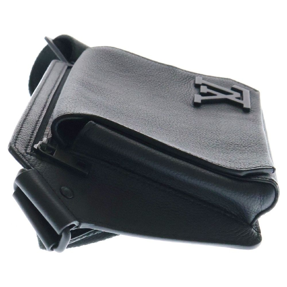 [新品同様] ルイヴィトン　アエログラム　テイクオフ　スリングバッグ　黒 美品】LOUIS VUITTON ルイ ヴィトン LVアエログラム テイクオフ