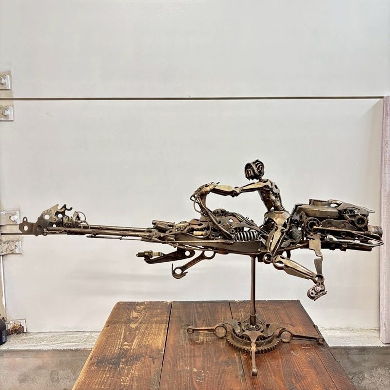 廃材アート 大型 メタルアート 約93cm スターウォーズ スピーダーバイク 金属製 オブジェ 置物 フィギュア ストーム トルーパー スクラップ スチームパンク アート作品 CA0623-3