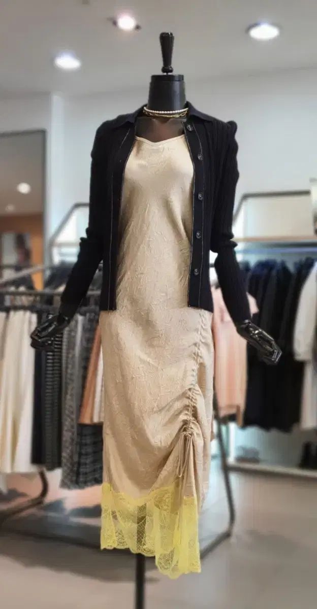 SISLEY シスレー