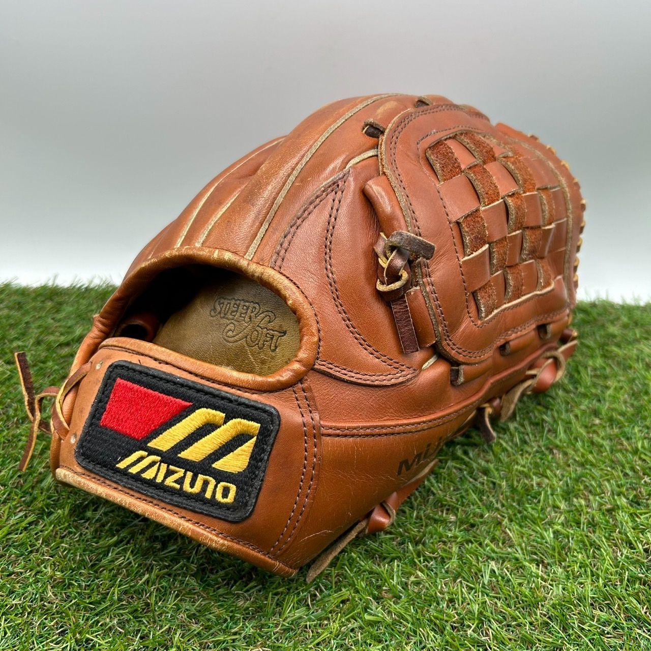 M0239) Mizuno ミズノ ワールドウィンV ミュータント 大人用
