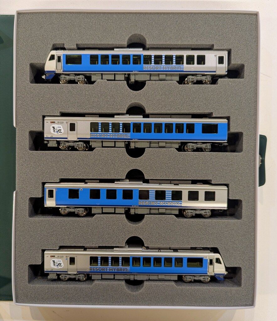 関水金属 KATO Nゲージ HB E 300系 リゾートしらかみ 青池編成 4両セット 10 1367