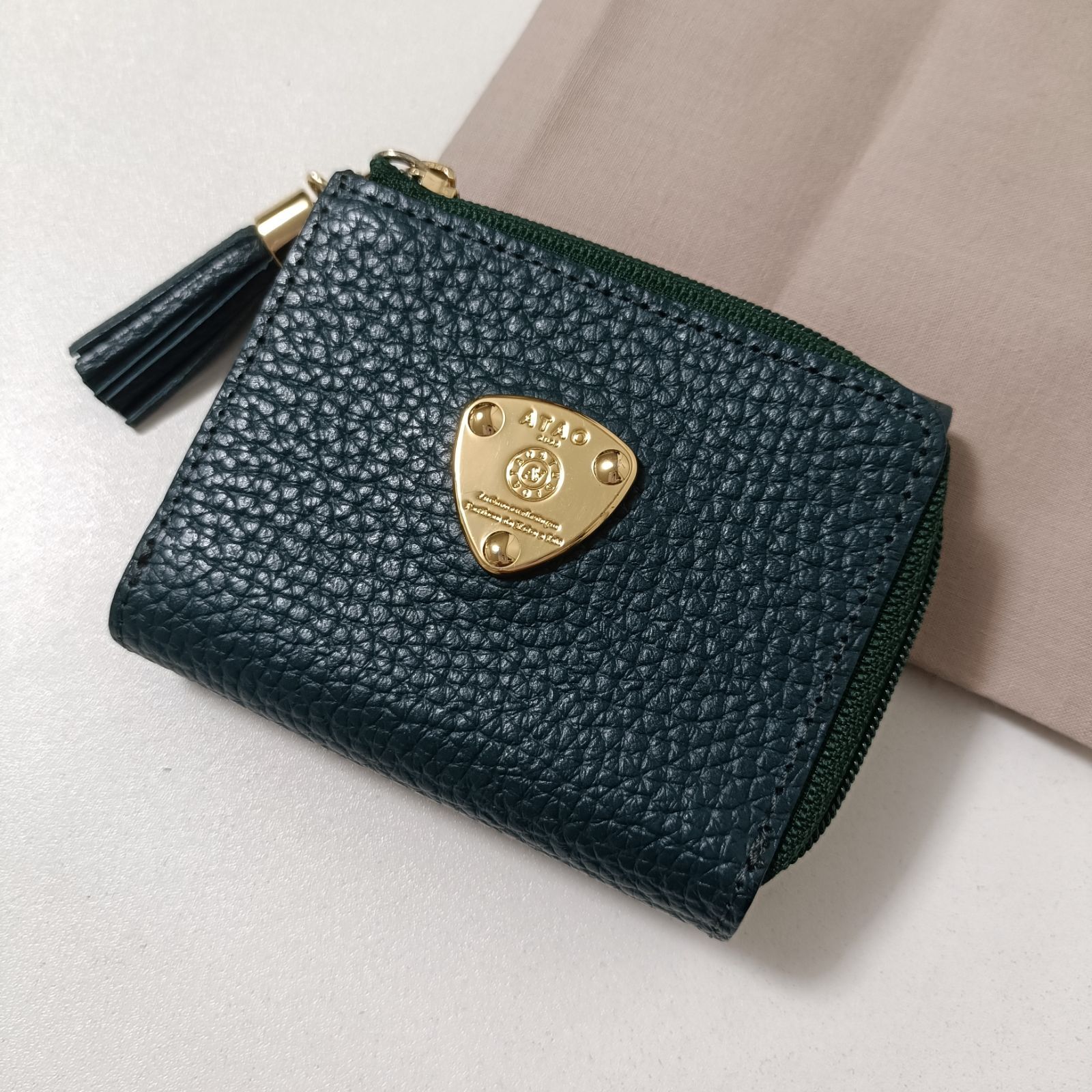 【本日限定値下げ】ATAO ワルツ ハッピーヴィトロ プラチナグラス ATAO ワルツ ハッピーヴィトロ三つ折り財布 プラチナグラス ATAO（財布