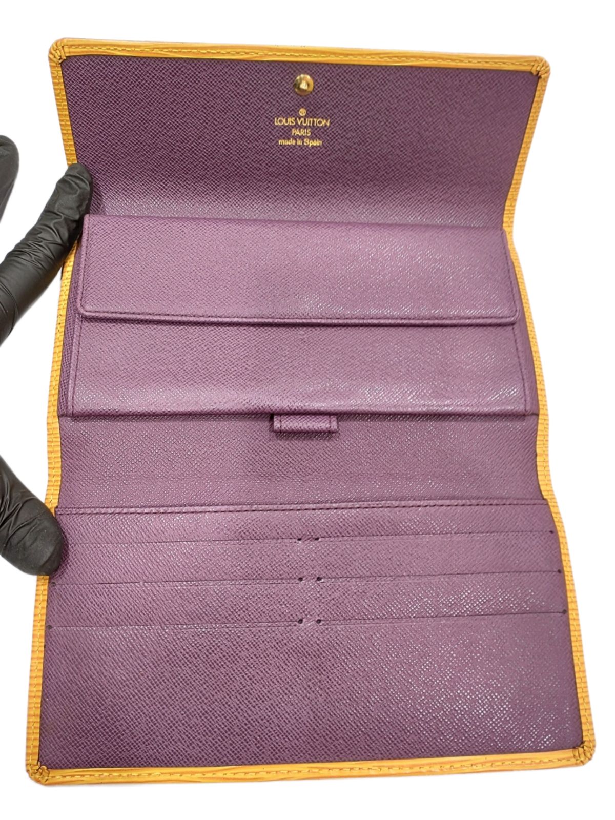 LOUIS VUITTON ヴィトン エピ ポルトトレゾール インターナショナル LOUIS VUITTON ルイ・ヴィトン エピ ポルトトレゾール
