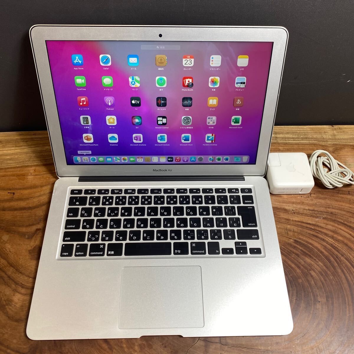 良品］Apple MacBook Air 13inch 2017/Core i 7 2.2GHz/8GB/SSD256GB 