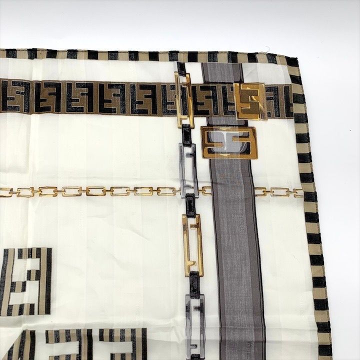 FENDI フェンディ