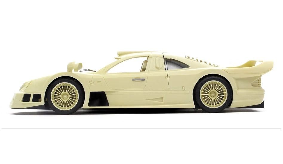 プラモデル ZoomOn Z182 1/24 メルセデス・ベンツ CLK GTR ストリート