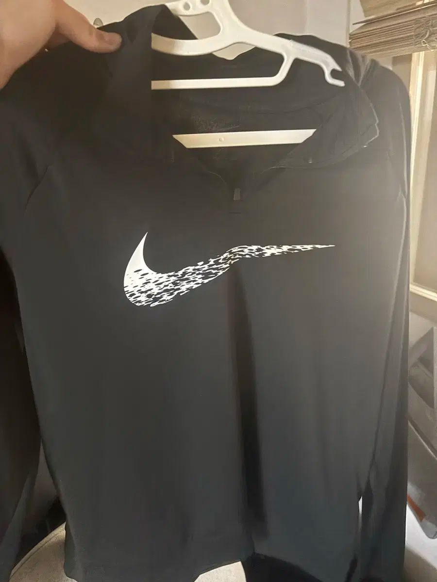 NIKE(ナイキ) 機能的なロングスリーブ