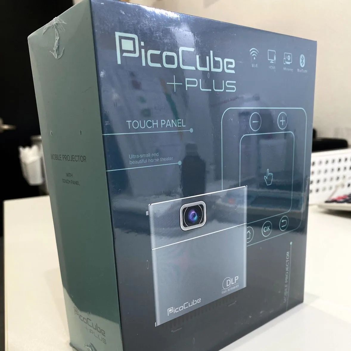 モバイルプロジェクター PicoCube Plus (新品未使用) - agame.ag