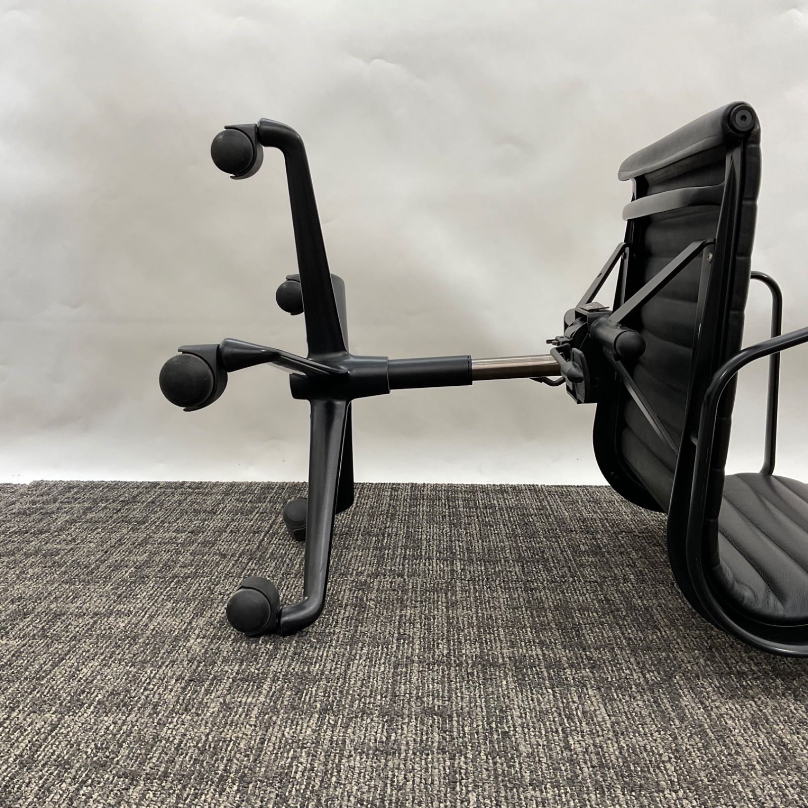 Eames イームズ ICF Italy アルミナムグループ チェア 動作良好!! 清掃済み MARWIL-DEMENAGEMENTS_CH