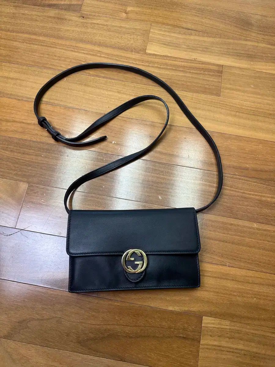 GUCCI グッチ インターロッキング ミニ クロスバッグ