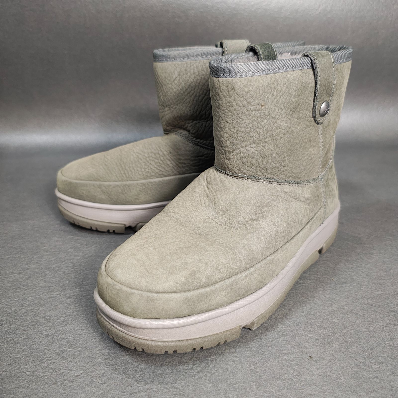 UGG アグ ウォータープルーフ ブーツ 防水 22cm 1112473 CLASSIC