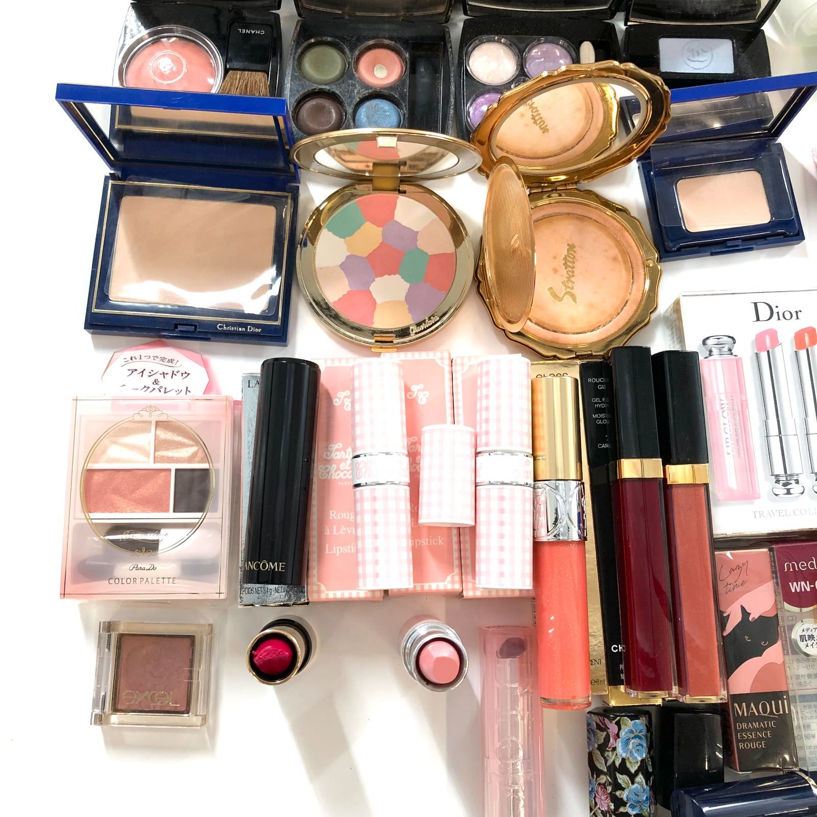 大量 デパコス プチプラ 化粧品 まとめ シャネル イヴサンローラン ディオール 大量 デパコス プチプラ 化粧品 まとめ シャネル イヴサン