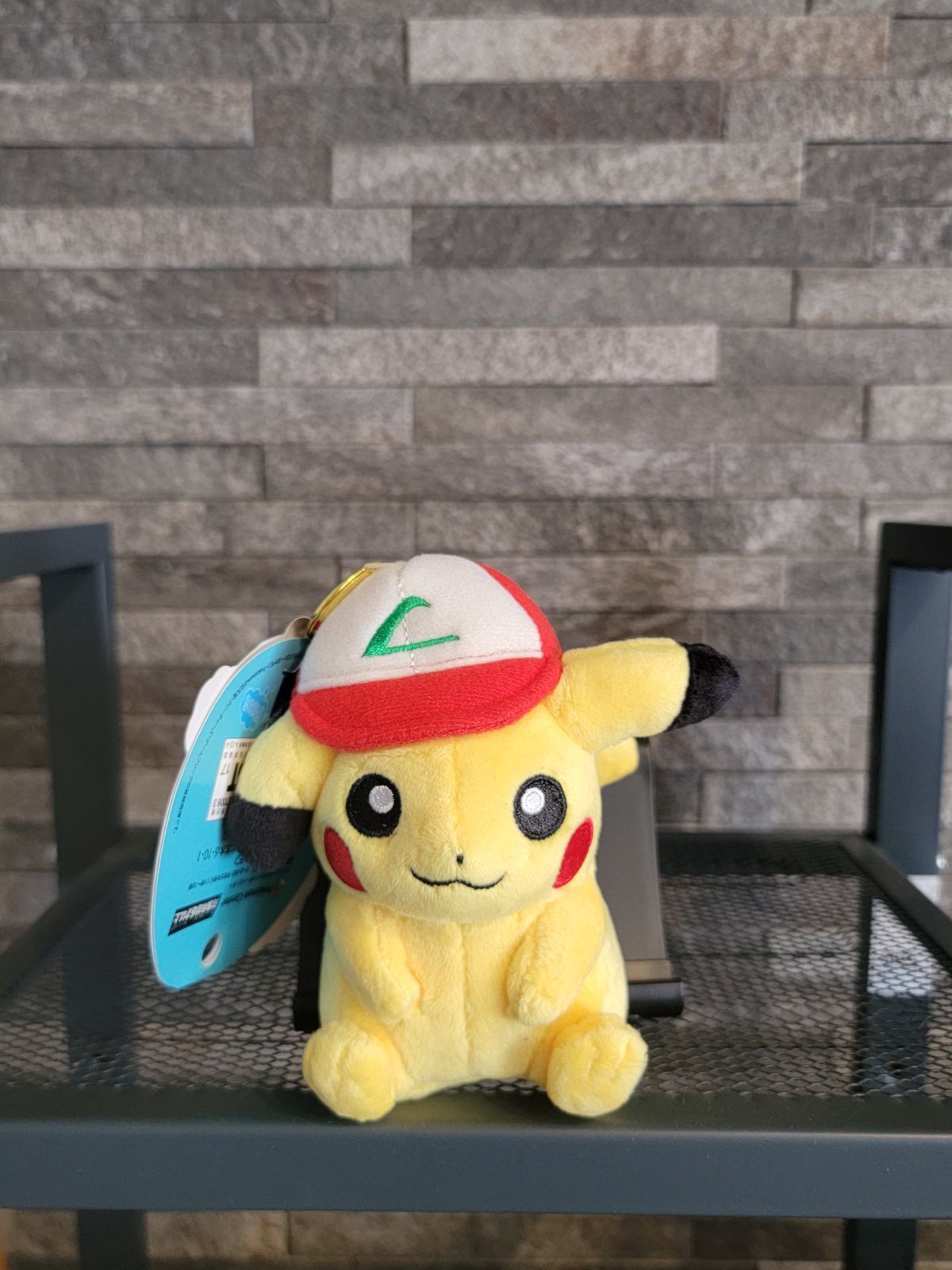 ポケモンセンター限定 ぼうしをかぶったピカチュウ ぬいぐるみ マスコット 41oE92JtKcL.jpg_BO30,255,255,