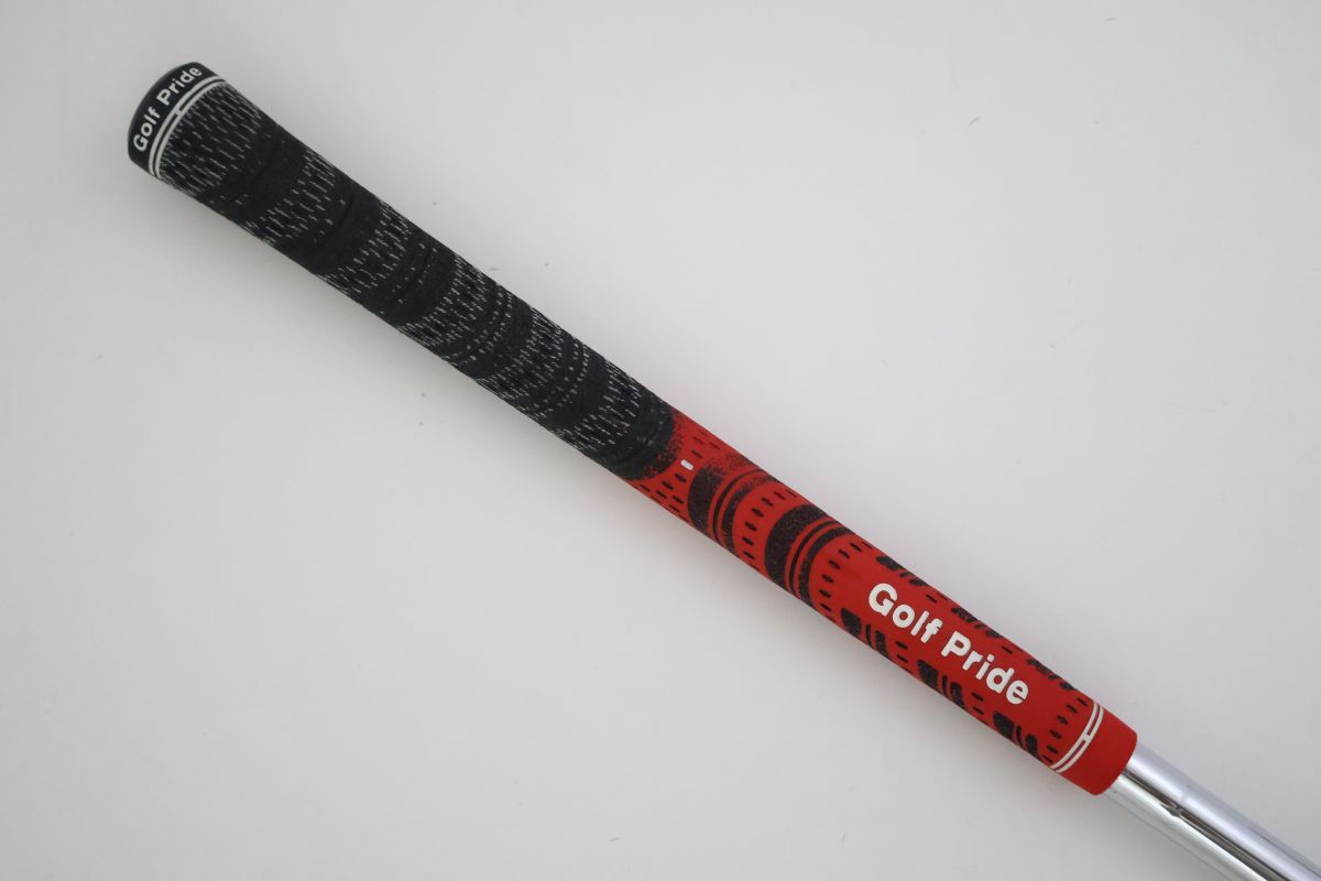 YONEX