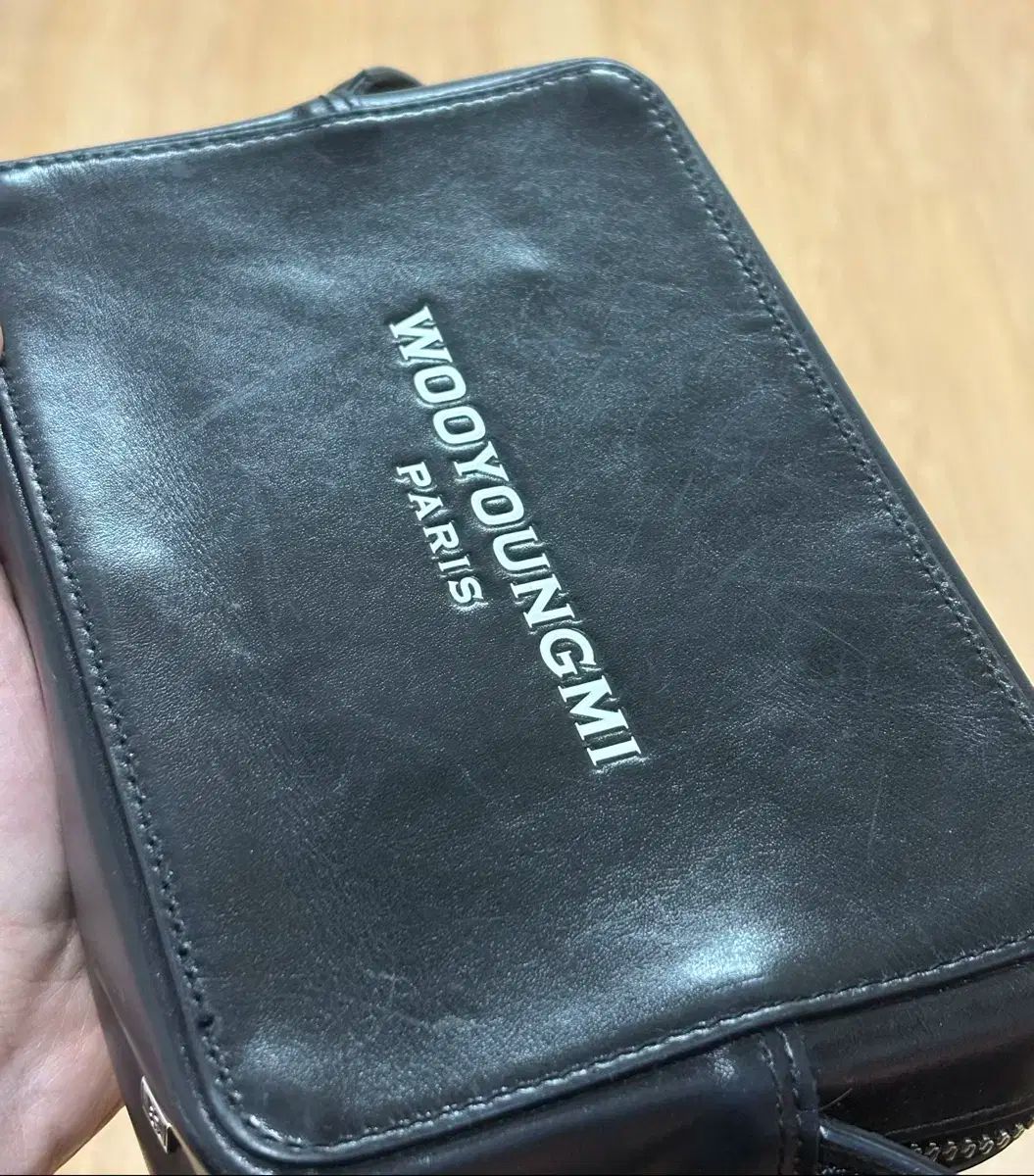 ブラック スクエアバッグ
