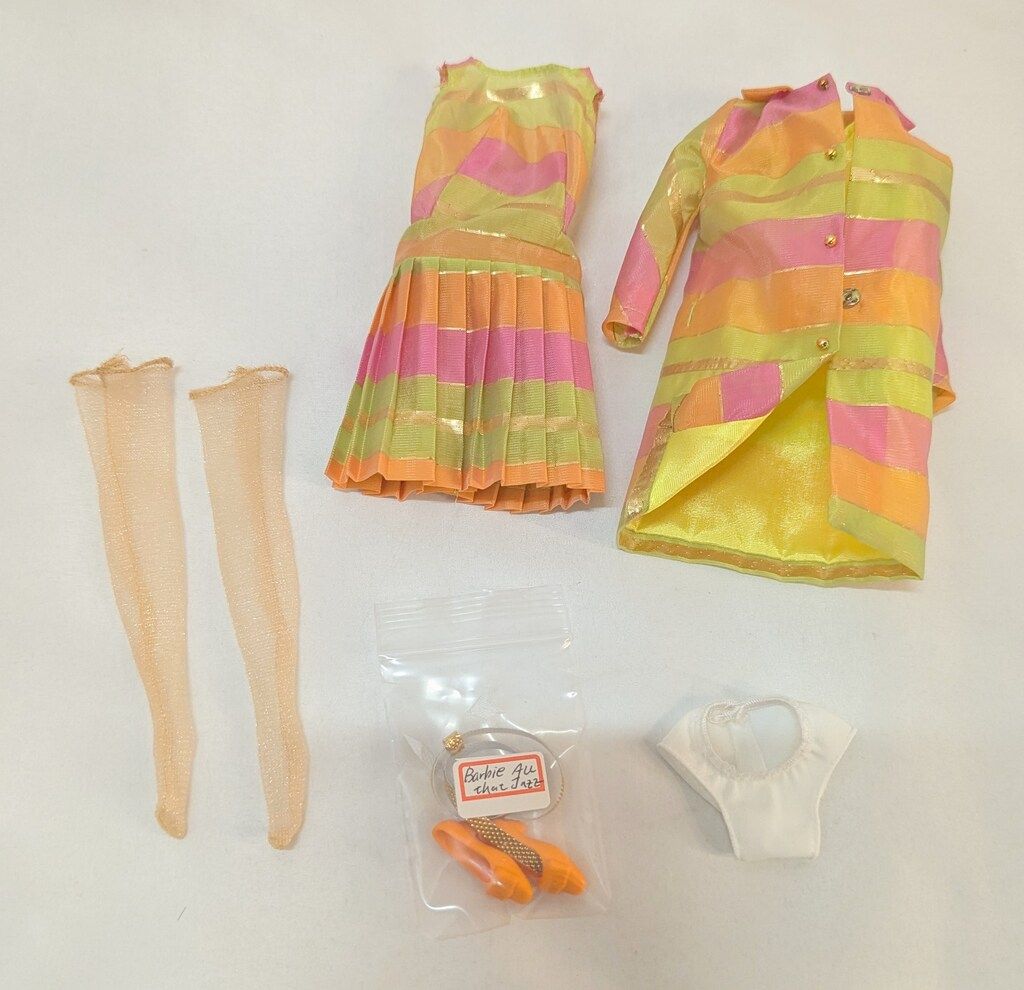 マテル 復刻ツイストバービー