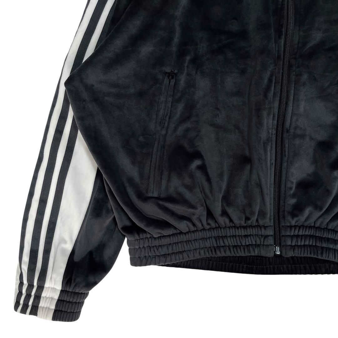 ベロアトラックトップ