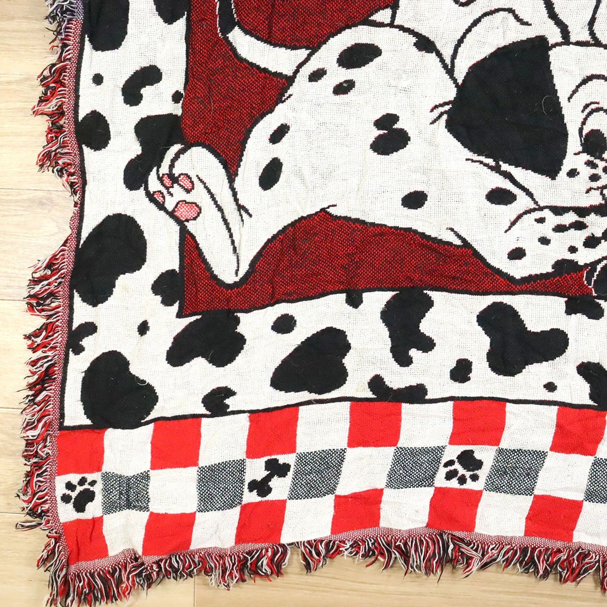 ディズニー ダルメシアン 子犬 タペストリー 101匹わわちゃん ラグ