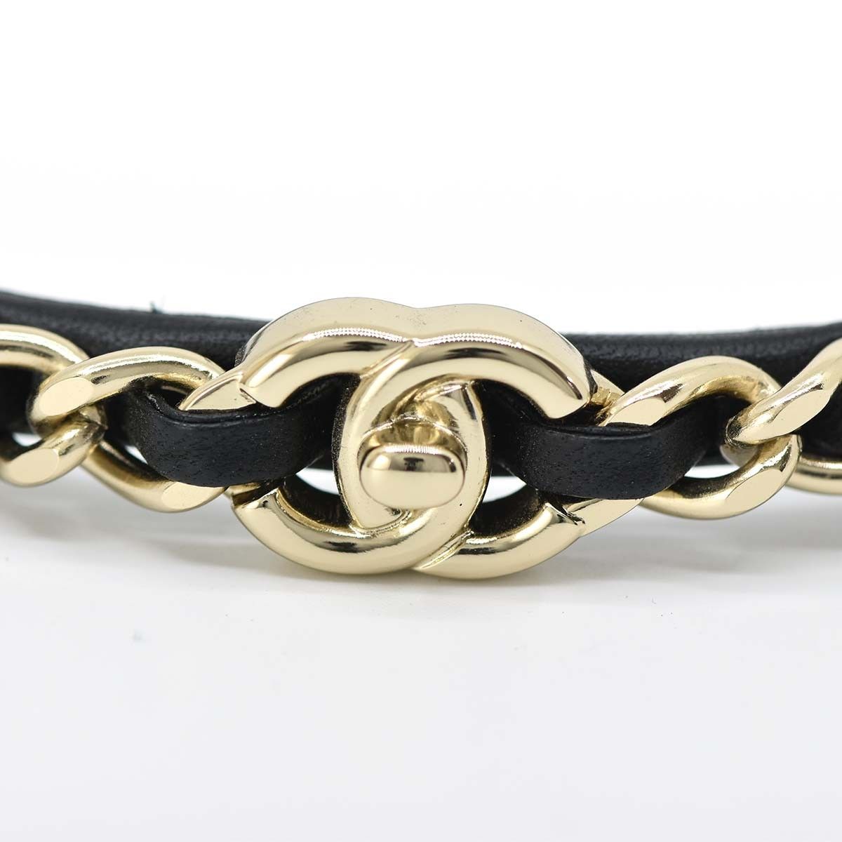 CHANEL ヘアアクセサリー ココマーク ターンロック ゴールド色