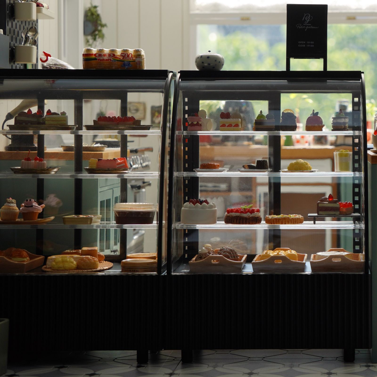 モンブラン様専用6月19日までミニチュアショーケースブラウン MONTBLANC モンブラン ペンケース 30302 2本差 ブラック U0014311