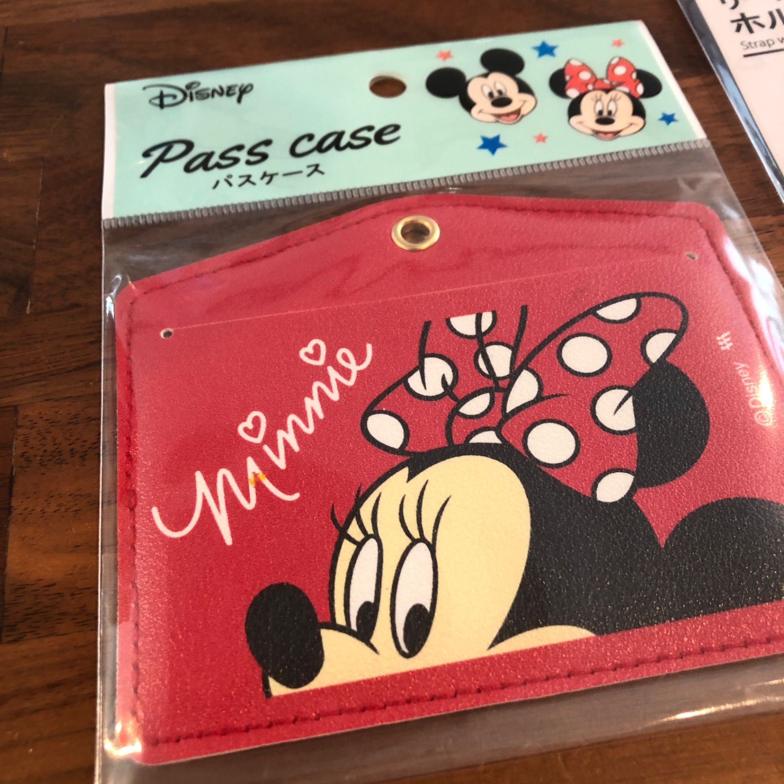 ディズニー　ミニー　デイジー　パスケース　セット ミニー＆デイジーのリボン型パスケース 東京ディズニーリゾート