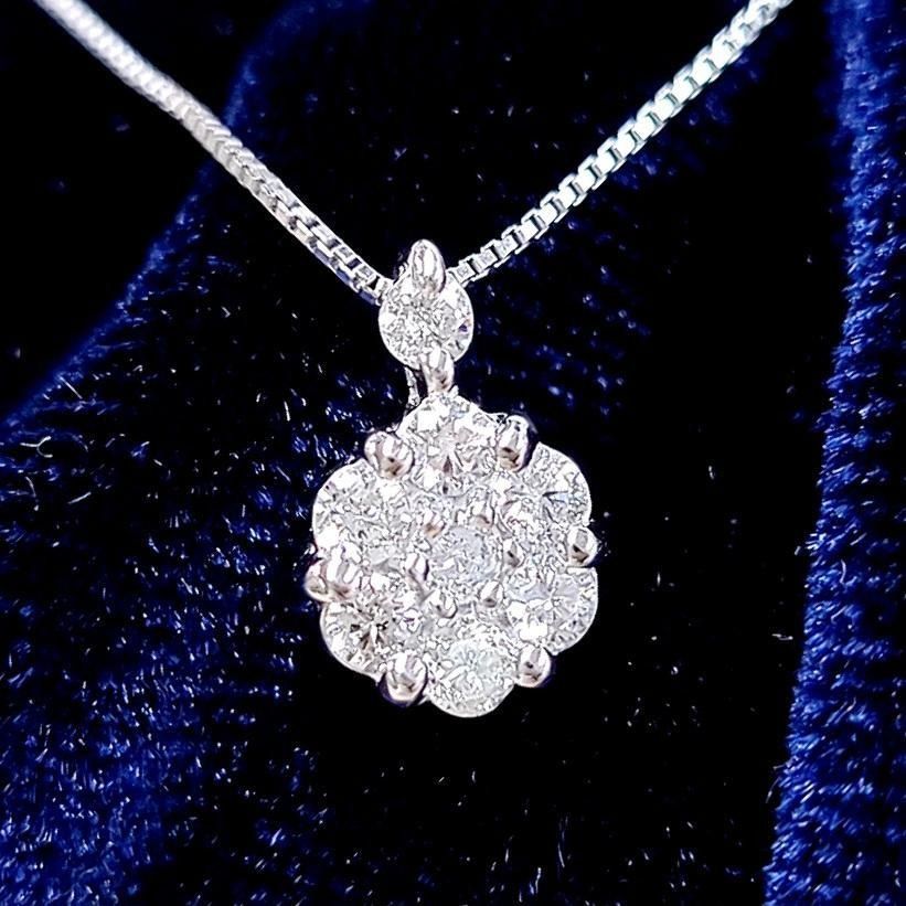可愛い！ フラワー ダイヤモンド K18 WG ペンダント ネックレス