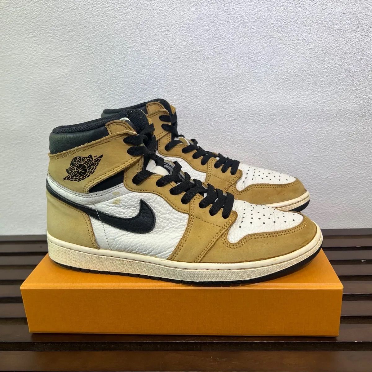 ナイキ NIKE エアジョーダン1 レトロ ハイ OG ルーキーオブ ナイキ NIKE エアジョーダン1 レトロ ハイ OG ルーキーオブ