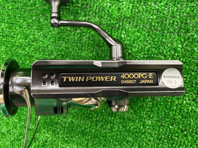 シマノ 24 ツインパワー 4000PG / スピニングリール shimano シマノ(SHIMANO) スピニングリール 24 ツインパワー  4000PG