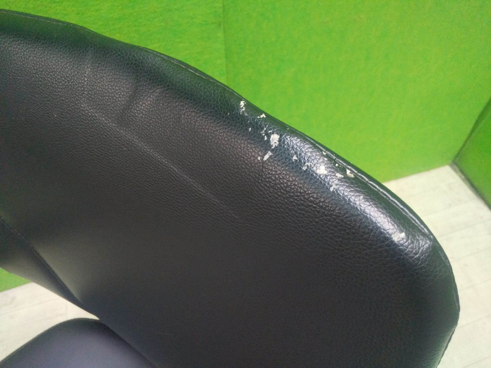 肘掛け付き デスクチェア